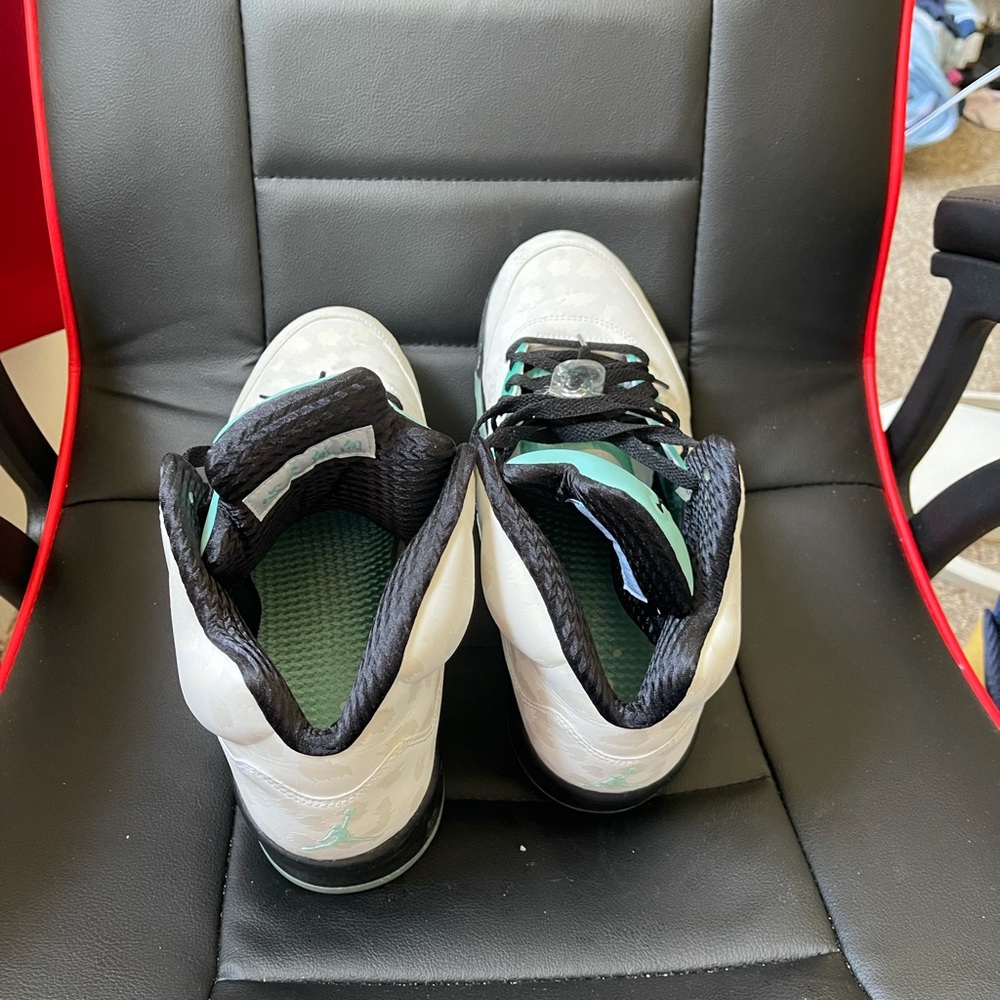 Jordan 5 - Picture 2 of 5